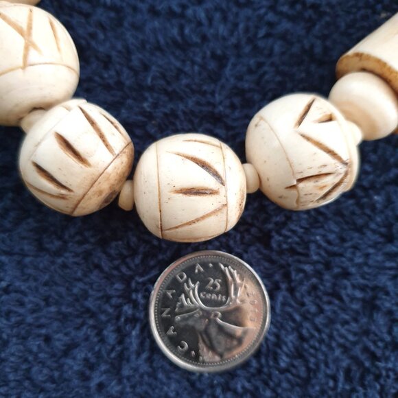 Chunky Vintage African Art Hand-Carved Bone Necklace - Picture 10 of 15